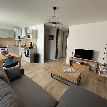 T2Entierement Renove Style Industriel Apartment Rodez Exterior photo